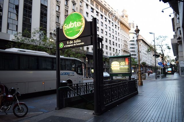 9 de Julio ≫ Estación de la Línea D de subte
